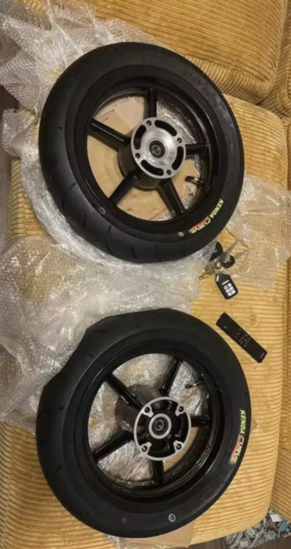 Tuttio/ Yozma supermotos