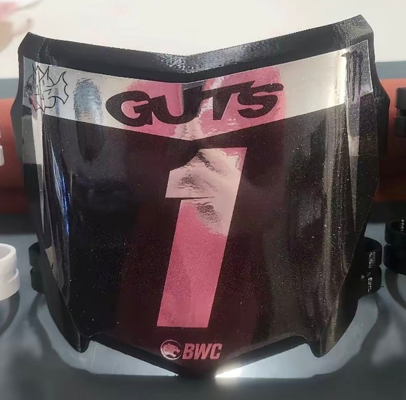 Motocutz plate with decal