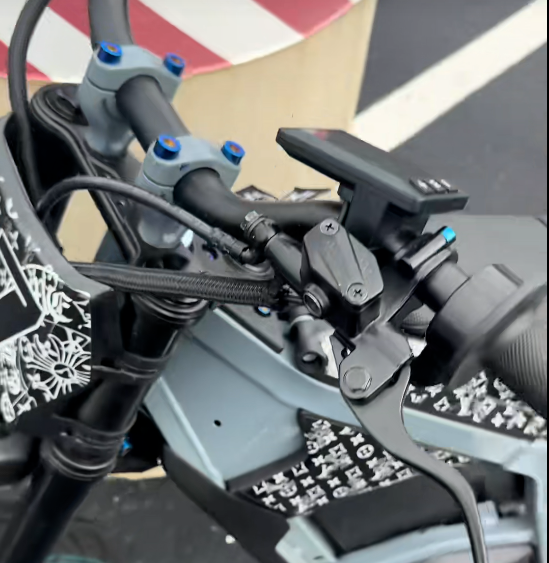 Yozma Bar Mount Titanium